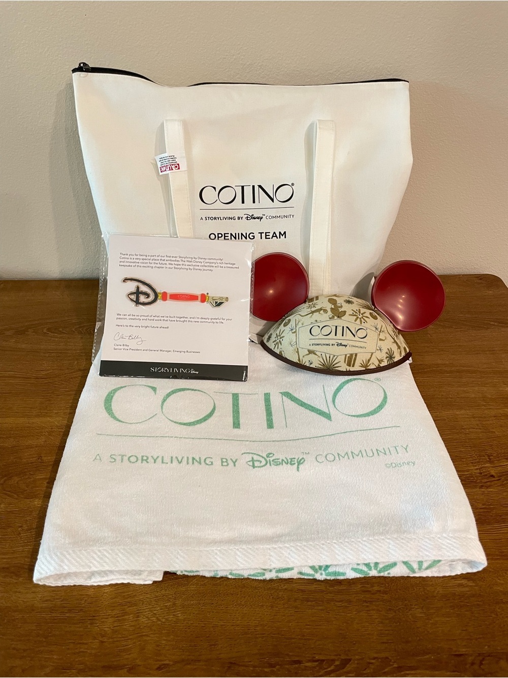 Disney Cotino Opening Cast exclusive bundle